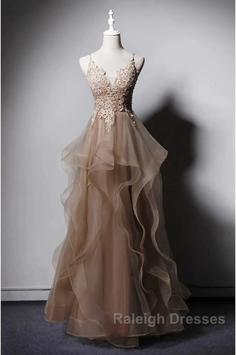 A-Line Prom Dresses Open Back Dress Formal Wedding Party Floor Length Sleeveless Spaghetti Strap Lace With Ruffles Appliques