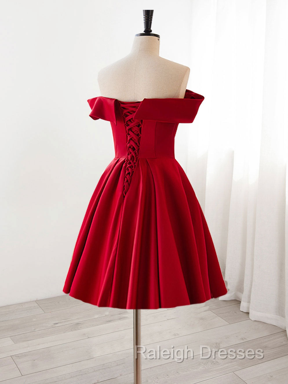 A-Line Satin Burgundy Short Prom Dress, Burgundy Homecoming Dress with