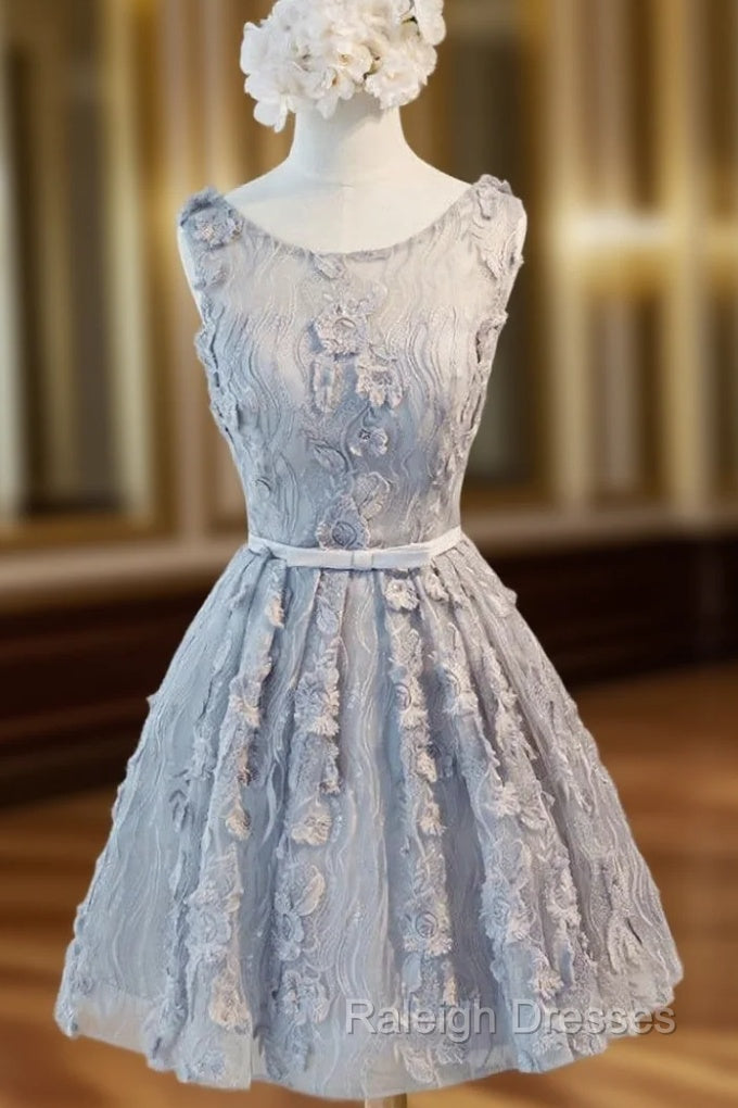 A-Line Scoop Sleeveless Short Silver Lace Homecoming Dress with Appliques