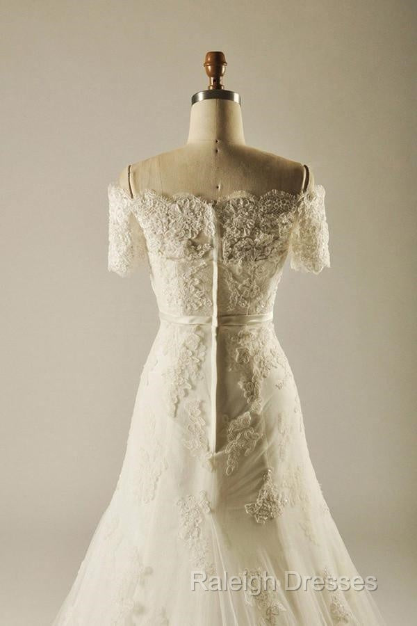 A-Line Short Sleeve Waist Lace Wedding Dress With Appliques Beading