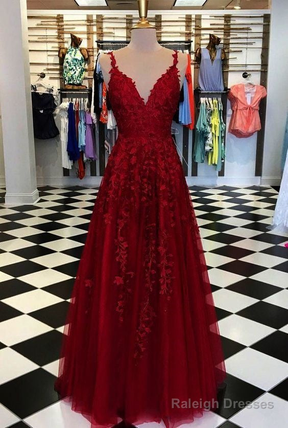 A-Line Spaghetti Straps V Neck Lace Prom Dresses Main image