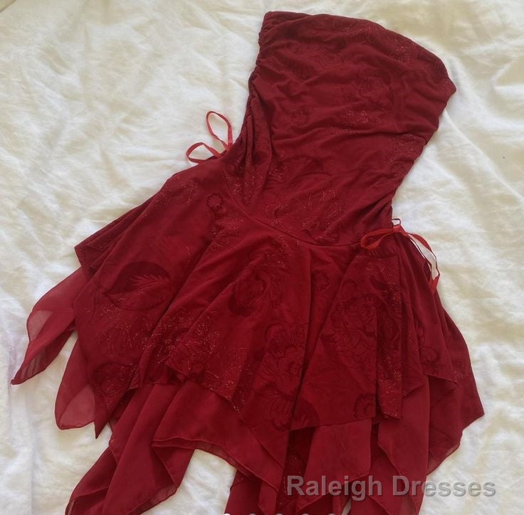 a line Strapless Chiffon Burgundy Homecoming Dresses Short Party Dress Secondary image