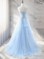 A-line Sweetheart Appliques Lace Sweep Train Tulle Dress