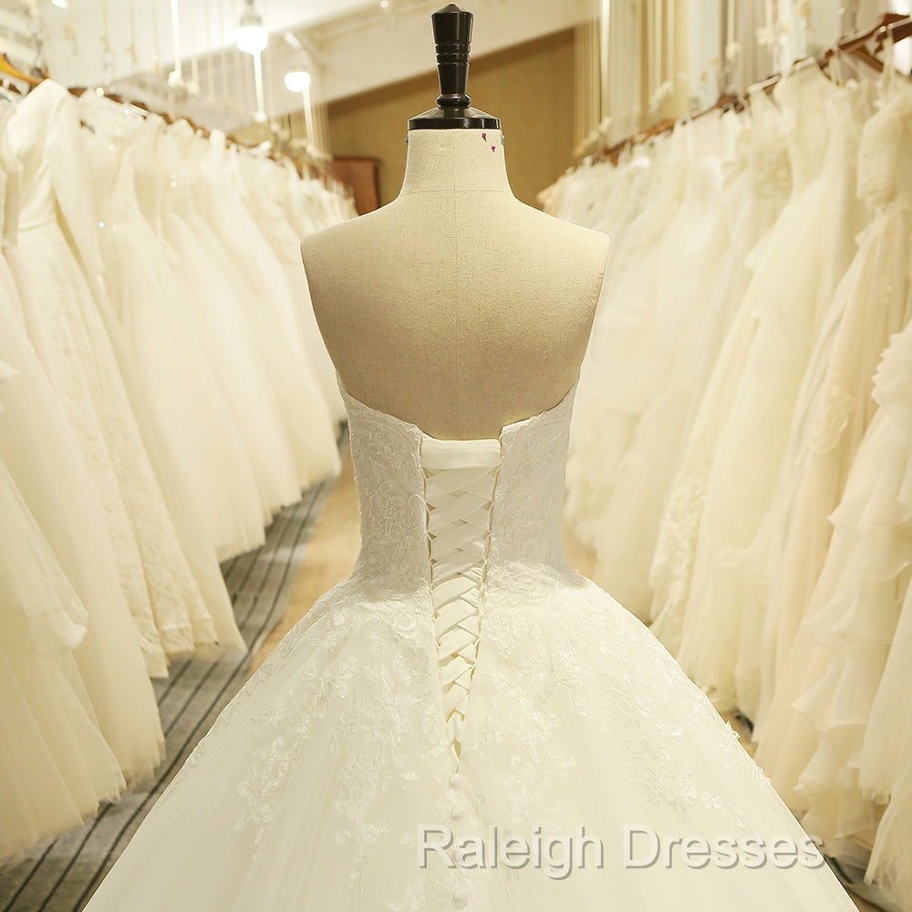 A-Line Sweetheart Lace Vintage Bridal Wedding Dress Lace Up