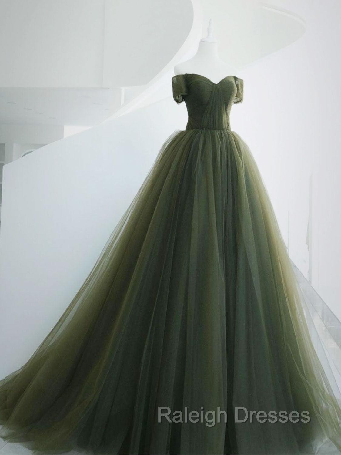 A-Line Sweetheart Neck Green Long Prom Dress, Sweep Train Green  Formal Dress Secondary image