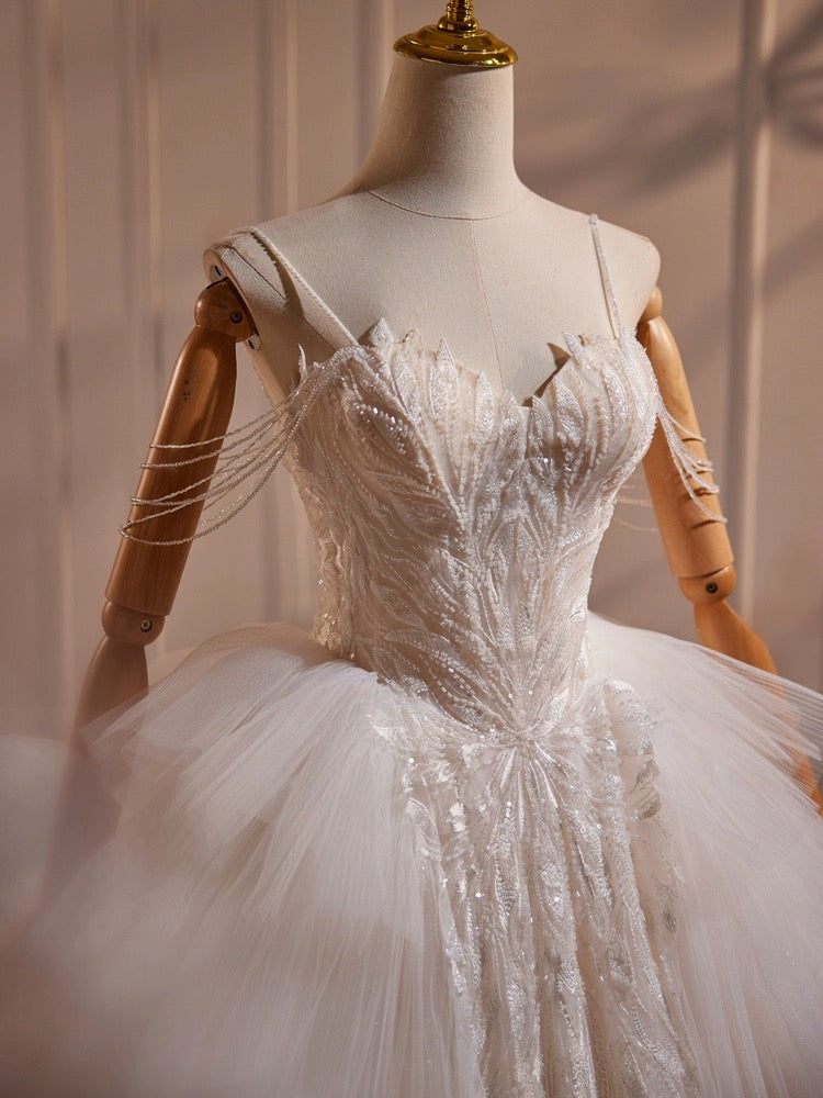 A-Line Sweetheart Neck Tulle Lace Applique Beige Long Formal Prom Dress With Beads