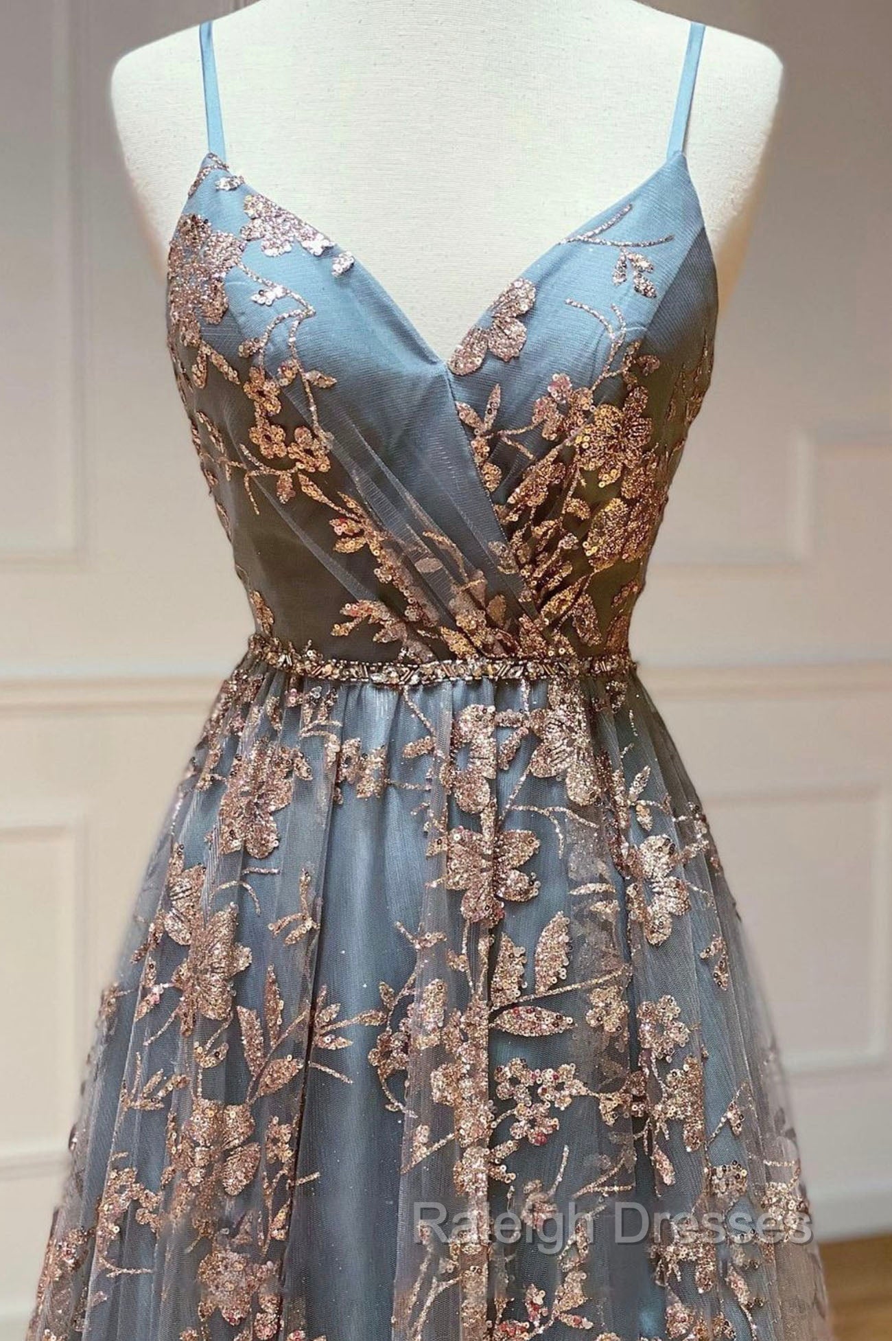 A-Line Tulle Sequins Long Prom Dress, V-Neck Backless Evening Dress