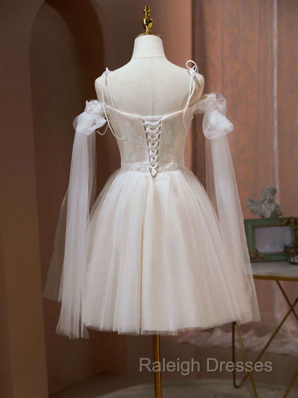 A Line Tulle Short Champagne Prom Dress Off Shoulder Lace Puffy Homecoming Dress