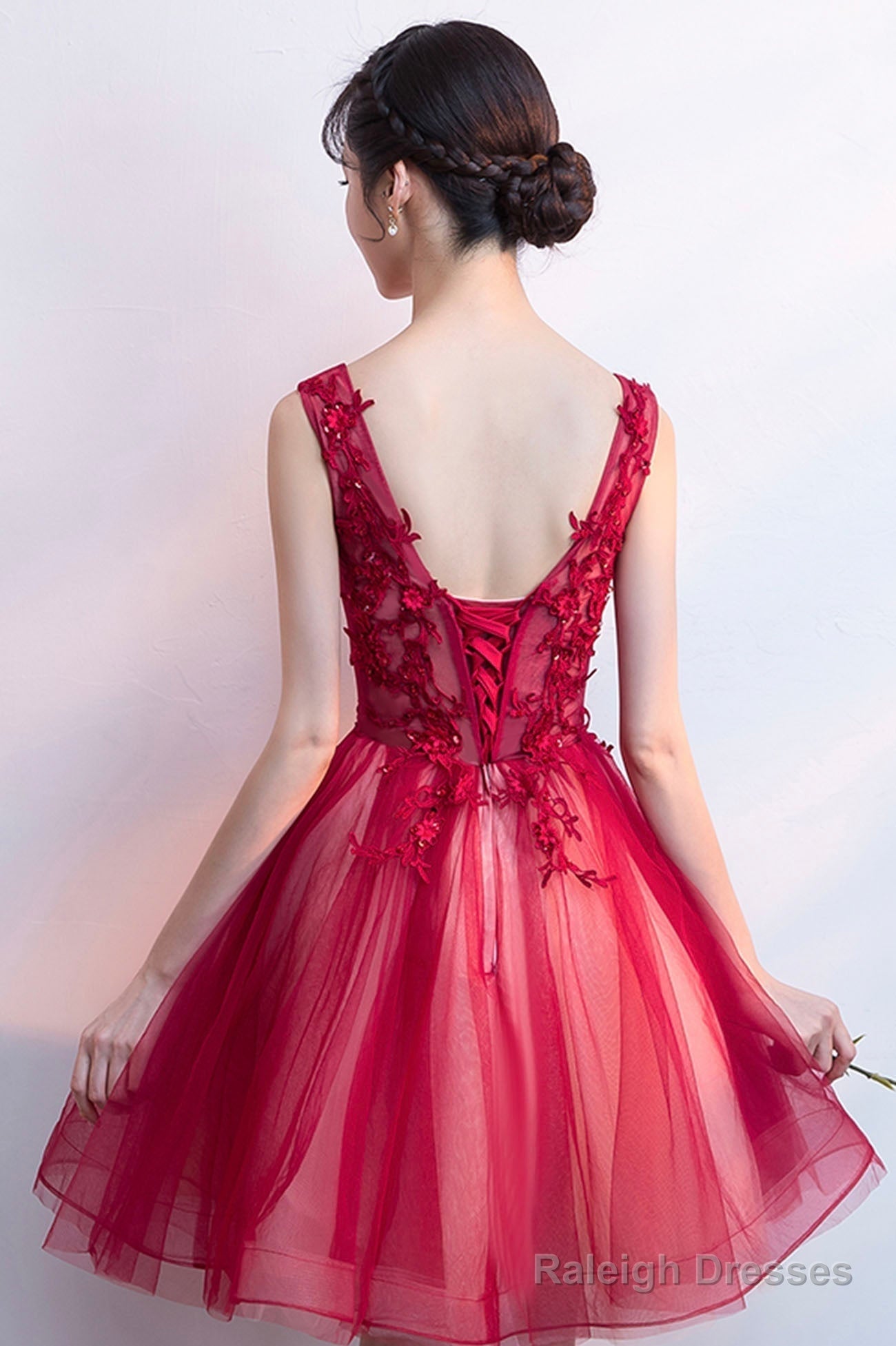 A-Line Tulle Short Prom Dresses V-Neck Lace Mini Prom Dresses
