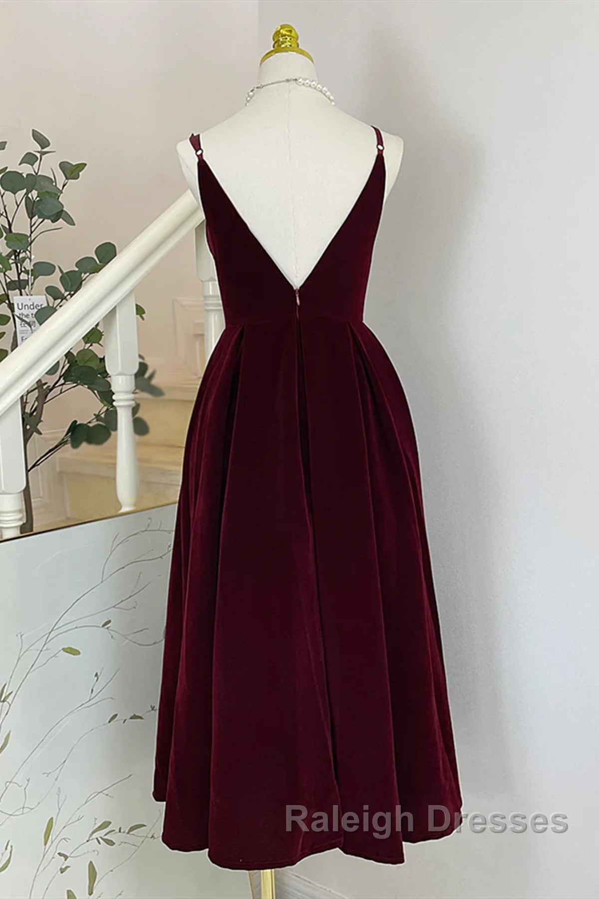 A Line V Neck Burgundy Black Tea Length Prom Dresses, Short Black Wine Red Formal Homecoming Dresses Secondary image