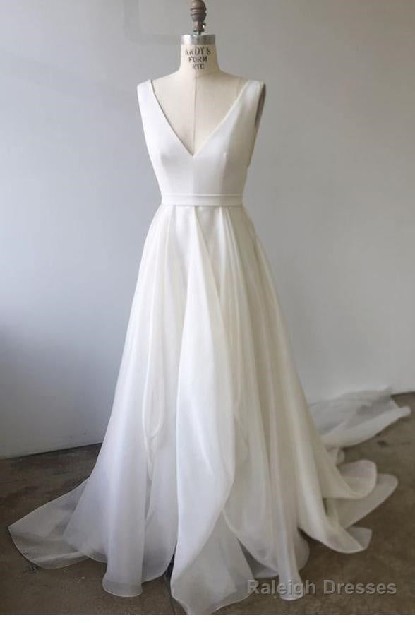 A-Line V Neck Ivory Prom Dresses Wedding Dresses With Court Train