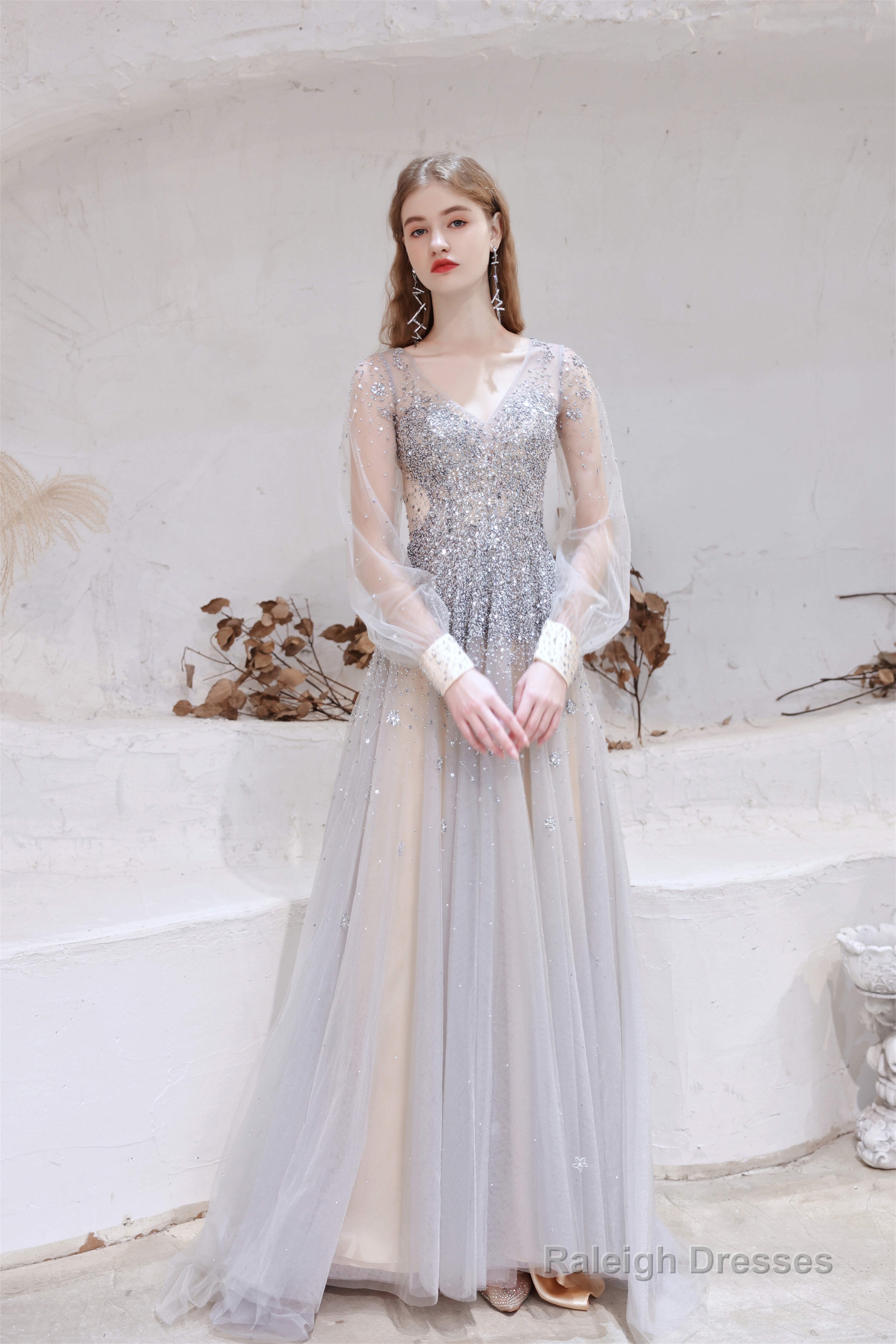 A Line V-Neck Long Sleeve Beading Tulle Court Train Prom Dresses Main image