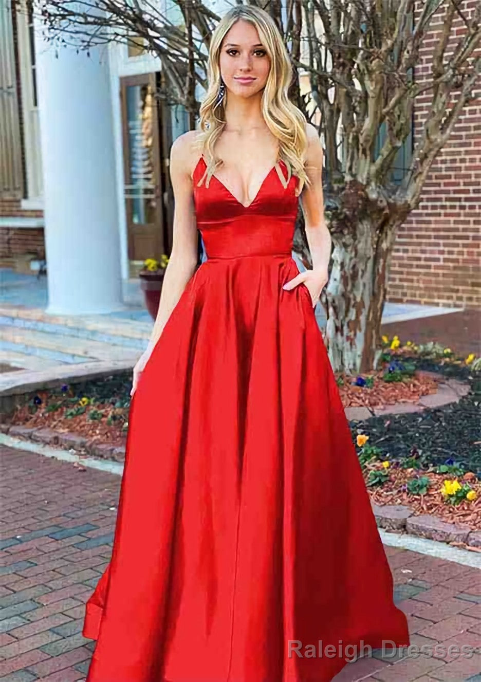 A-line V Neck Sleeveless Charmeuse Long/Floor-Length Prom Dresses With Pockets