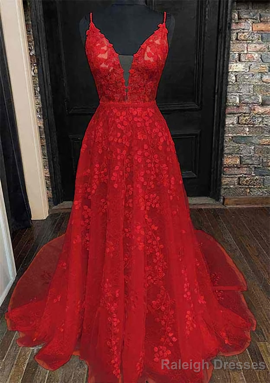 A-line V Neck Sleeveless Lace Court Train Prom Dresses With Pleated