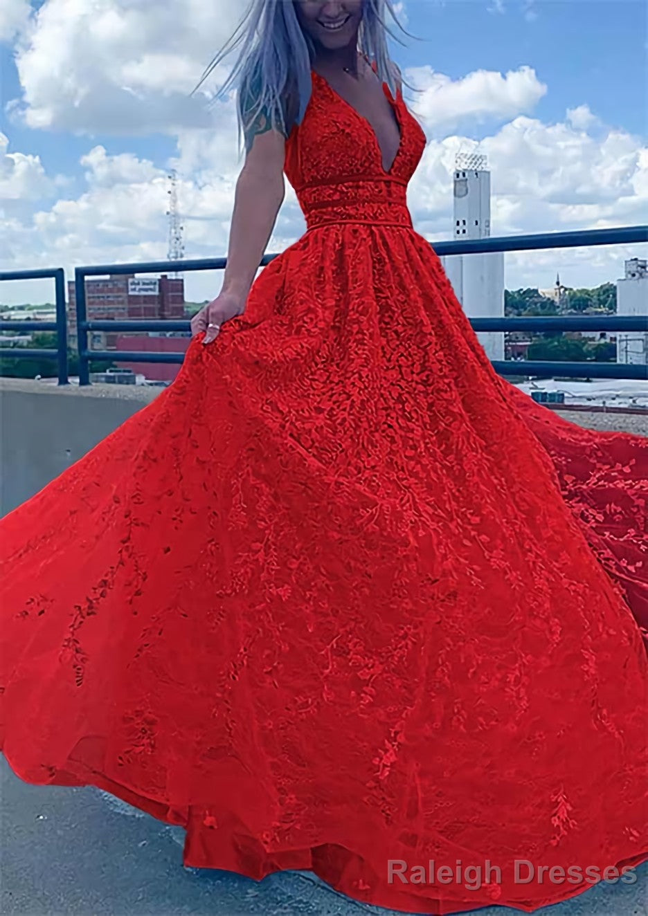 A Line V Neck Sleeveless Long Dress Floor Length Lace Tulle Prom Dress With Beading Sequins