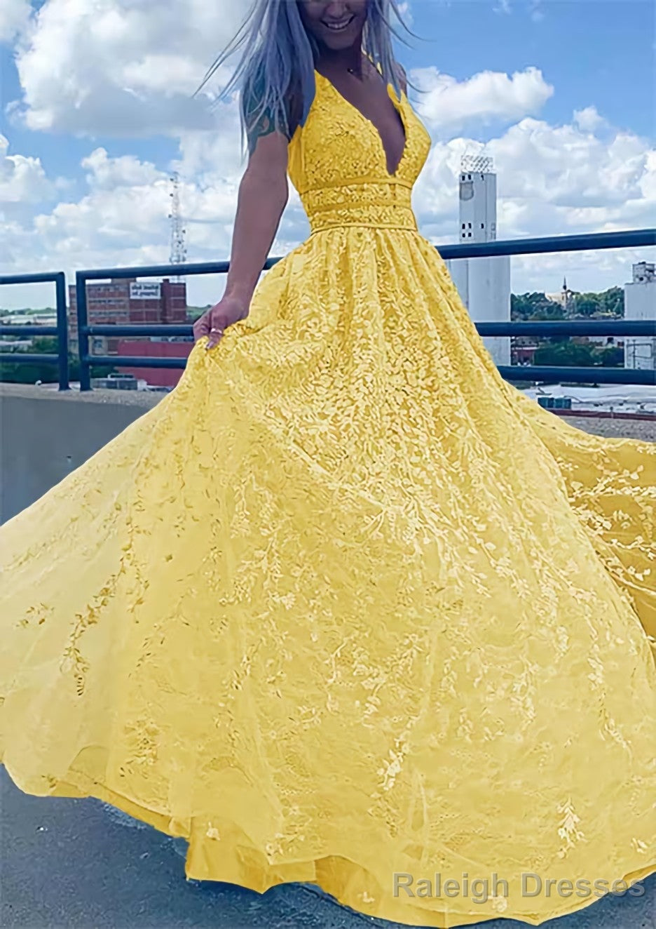 A Line V Neck Sleeveless Long Dress Floor Length Lace Tulle Prom Dress With Beading Sequins