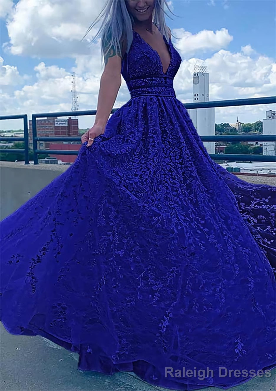 A Line V Neck Sleeveless Long Dress Floor Length Lace Tulle Prom Dress With Beading Sequins