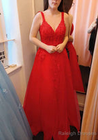 A Line V Neck Sleeveless Long Dress Floor Length Tulle Prom Dress With Appliqued Lace