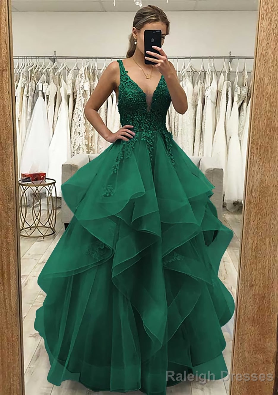A-line V Neck Sleeveless Long/Floor-Length Tulle Satin Prom Dresses With Lace Appliqued