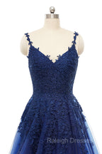A Line V Neck Spaghetti strap Floor Length Sleeveless Backless Appliques Lace Elegant Prom Dress
