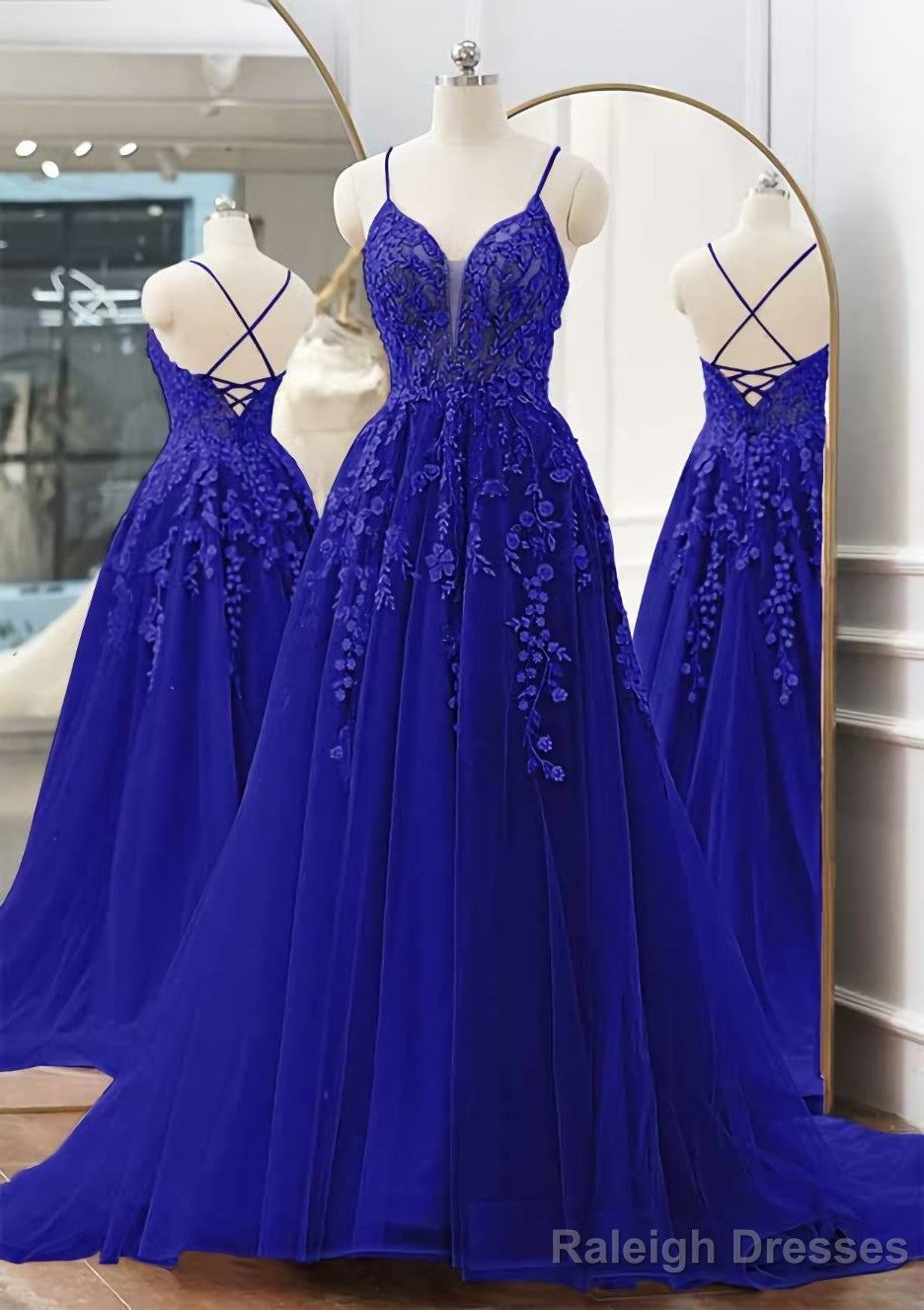 A-line V Neck Spaghetti Straps Sweep Train Tulle Prom Dresses With Appliqued Beading