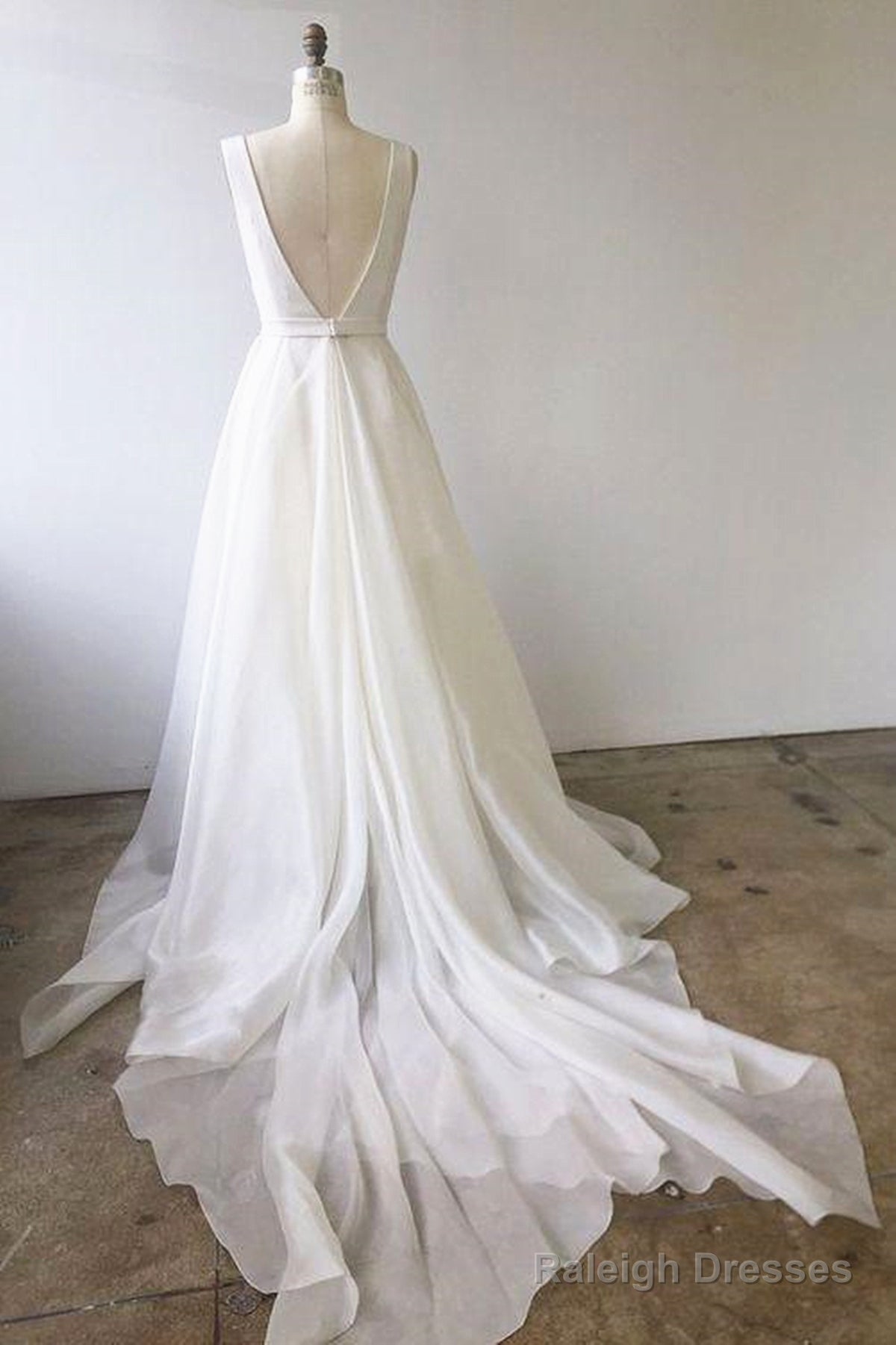 A-Line V Neck White Prom Dress With Train V Neck Prom Wedding Dress With Train Secondary image