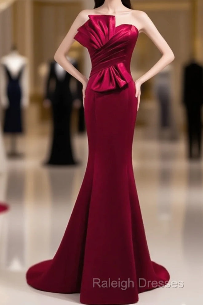 A Noble And Minimalist Wine Red Sleeveless Off Shoulder Ball Dress With Wine Red Strapless Backless Straps And Ground Length Fishtail Evening Dress Main image