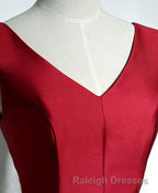 Simple Burgundy Satin V Neck Short Prom Dresseses