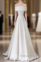 Aesthetic Ball Gown Strapless Ivory Satin Long Wedding Dress Brides Dresses