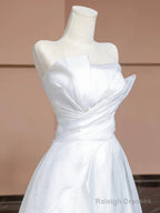 Aesthetic Ball Gowns Strapless White Long Wedding Dress Brides Dresses