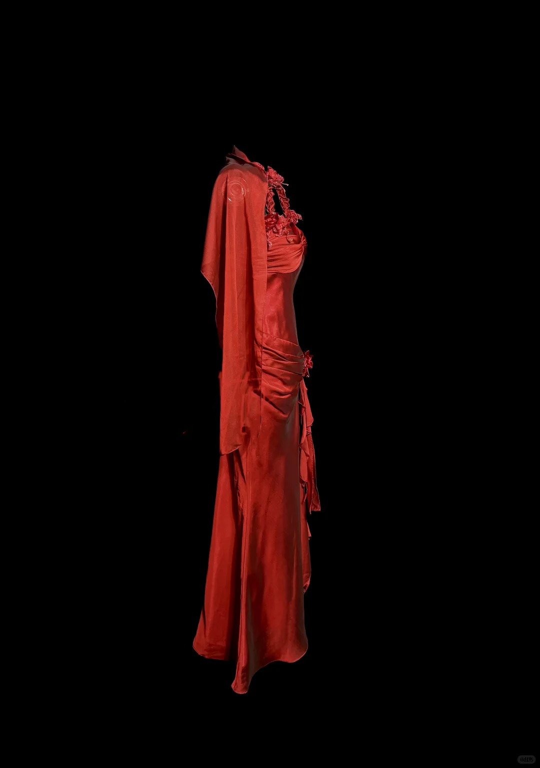 Aesthetic Mermaid Halter Neckline Red Satin Prom Dresses Ruffle Long Prom Dresses Secondary image