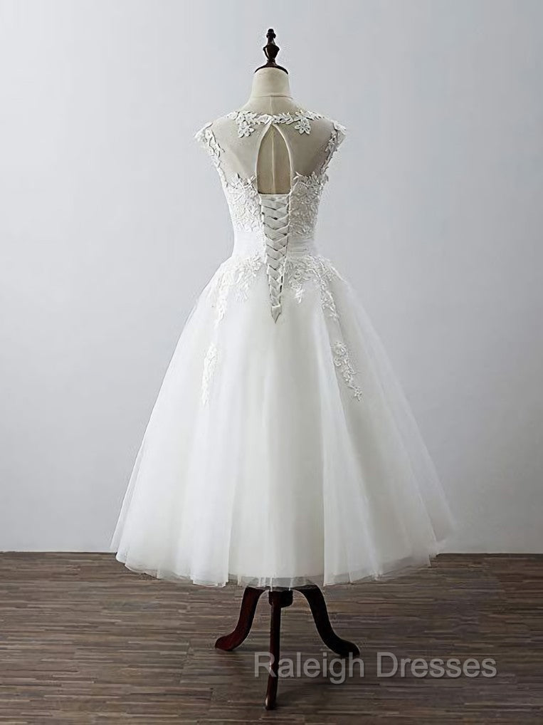 Aline Round Neck Tulle Lace Short White Prom Dresses White Lace Homecoming Dresses Secondary image