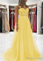 Ball Gown Princess Sweetheart Tulle Sweep Train Prom Dress With Appliqued Lace