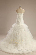 Ball-Gowns Strapless Chapel Wedding Dress White Organza