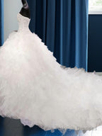 Ball-Gowns Sweetheart Beading Cathedral Train Organza Wedding Dress
