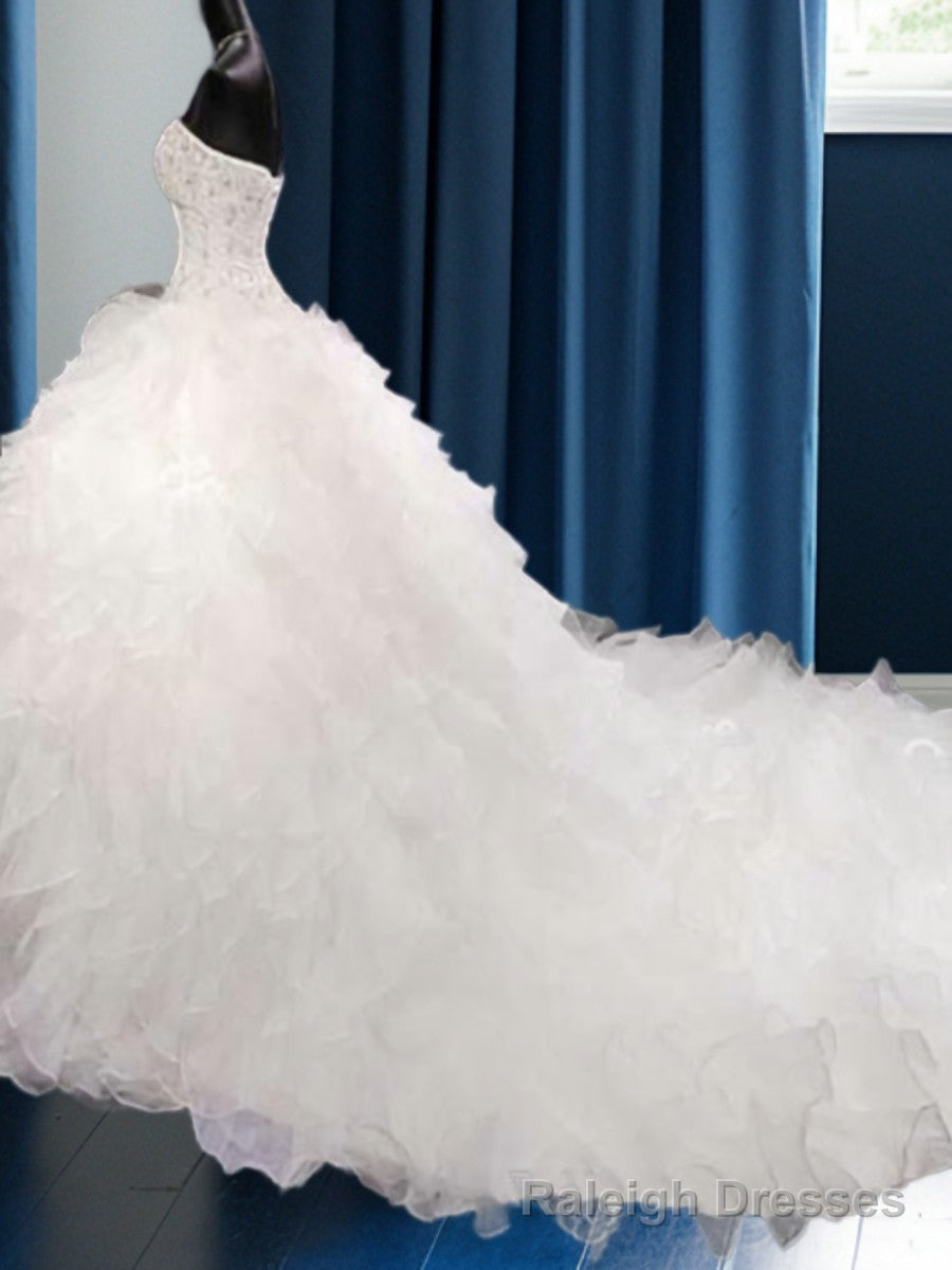 Ball-Gowns Sweetheart Beading Cathedral Train Organza Wedding Dress