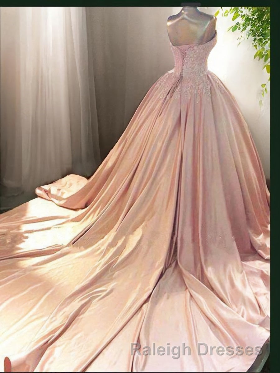 Ball Gown Sweetheart Court Train Satin Evening Dresses With Appliques Lace Secondary image