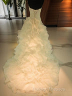 Ball-Gown Sweetheart Ruffles Court Train Organza Wedding Dresses