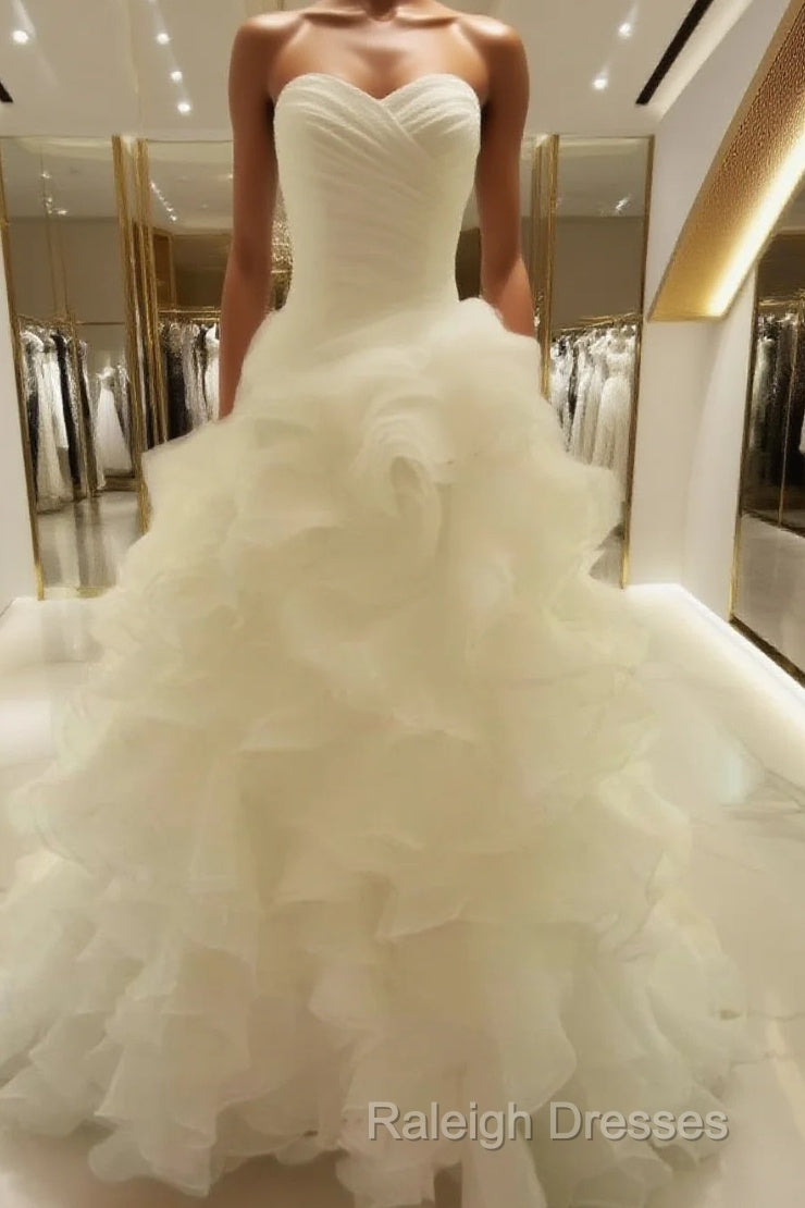 Ball-Gown Sweetheart Ruffles Court Train Organza Wedding Dress Main image