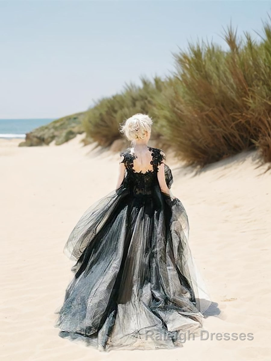 Ball Gowns Sweetheart Sweep Train Tulle Prom Dresses With Appliques Lace