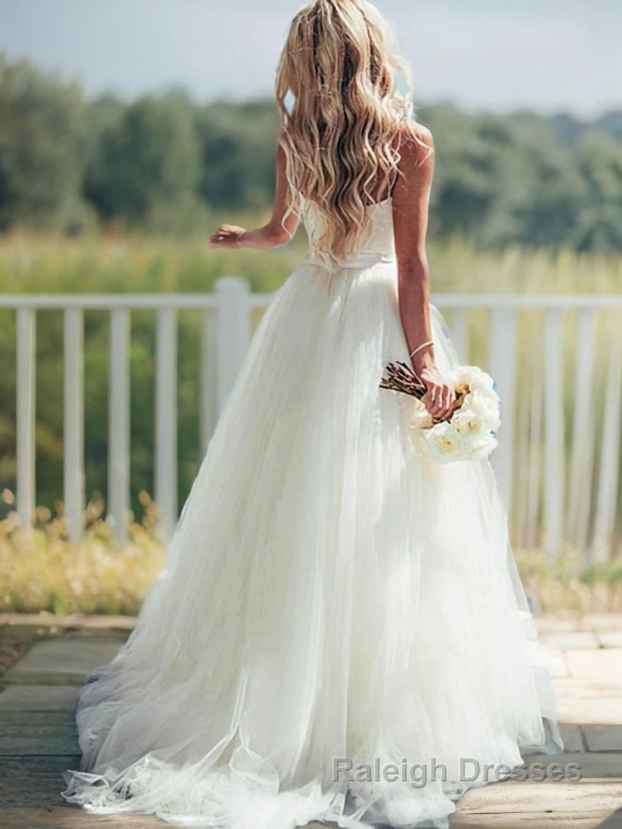 Ball Gowns Sweetheart Sweep Train Tulle Wedding Dresses Secondary image