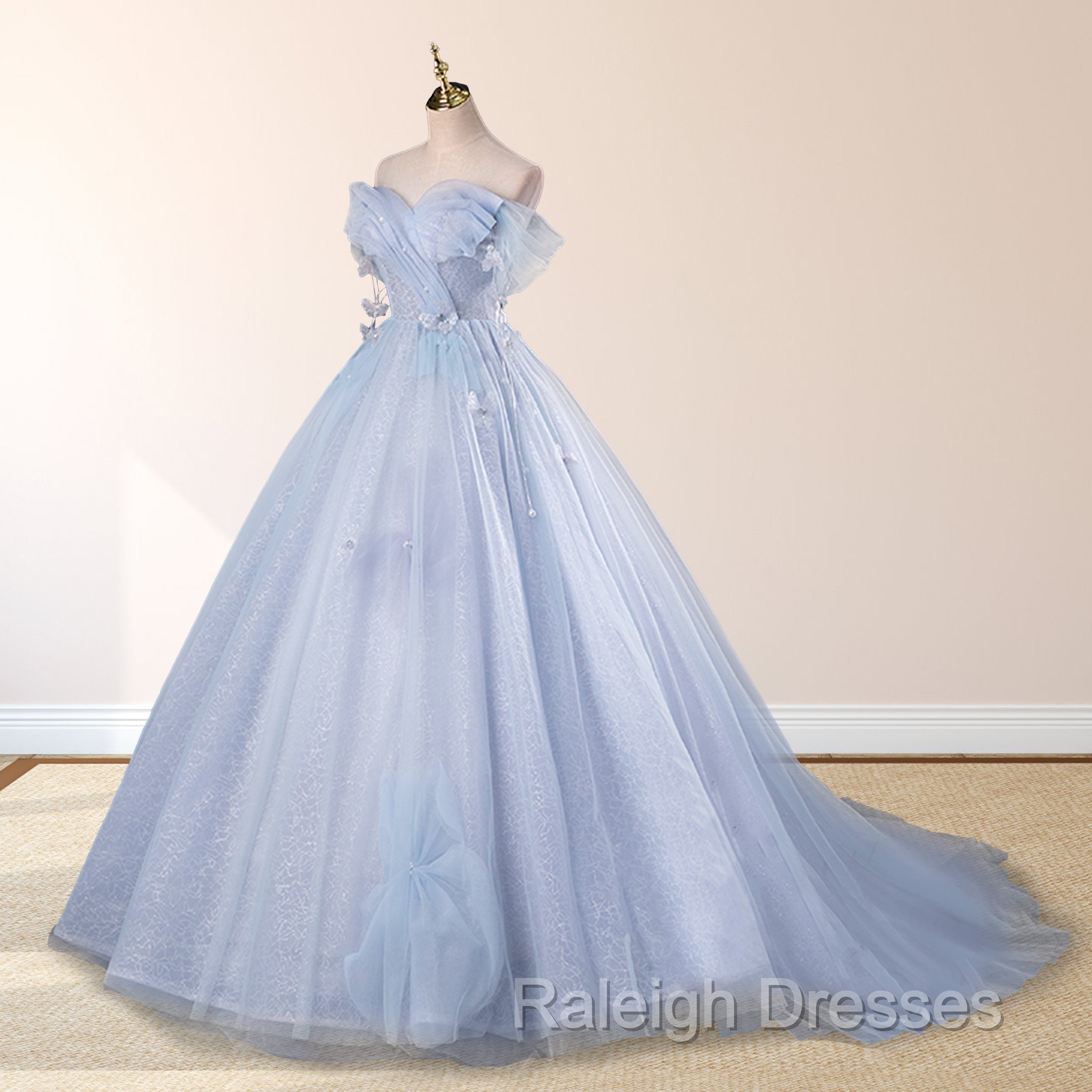 Ball-Gown Tulle Sweetheart Floor-Length Pearls Butterflies Quinceanera Dress with Appliqued