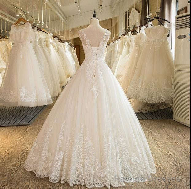 Ball Gown Tulle High Neck Wedding Dresses With Lace Applique