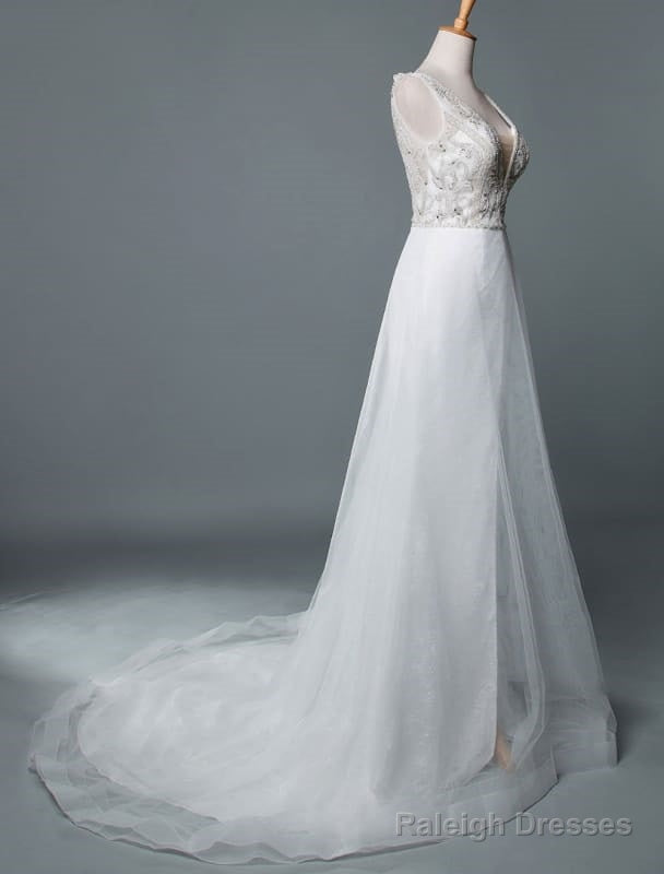 Beach Wedding Dresses A-Line Sleeveless V Neck High Split Floor Length Backless Bridal Gowns Secondary image