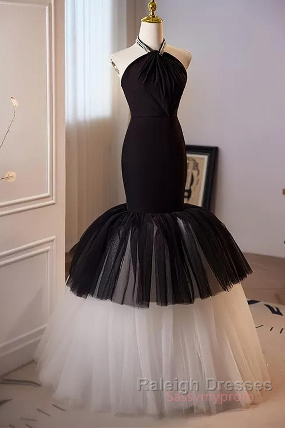 Beading Mermaid Black And White Halter Tulle Prom Dresses