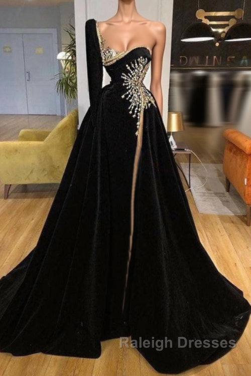 Beading Sweetheart A-line Black Prom Dress With One Sleeve Main image