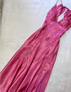 Beautiful A Line Spaghetti Straps Green Long Prom Dresses Backless Satin Evening Gowns