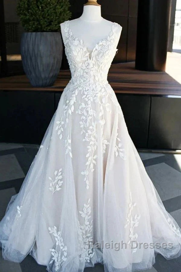 Beautiful A-Line V-Neck Floor Sweeping Skirt With Lace Wedding Dress Secondary image