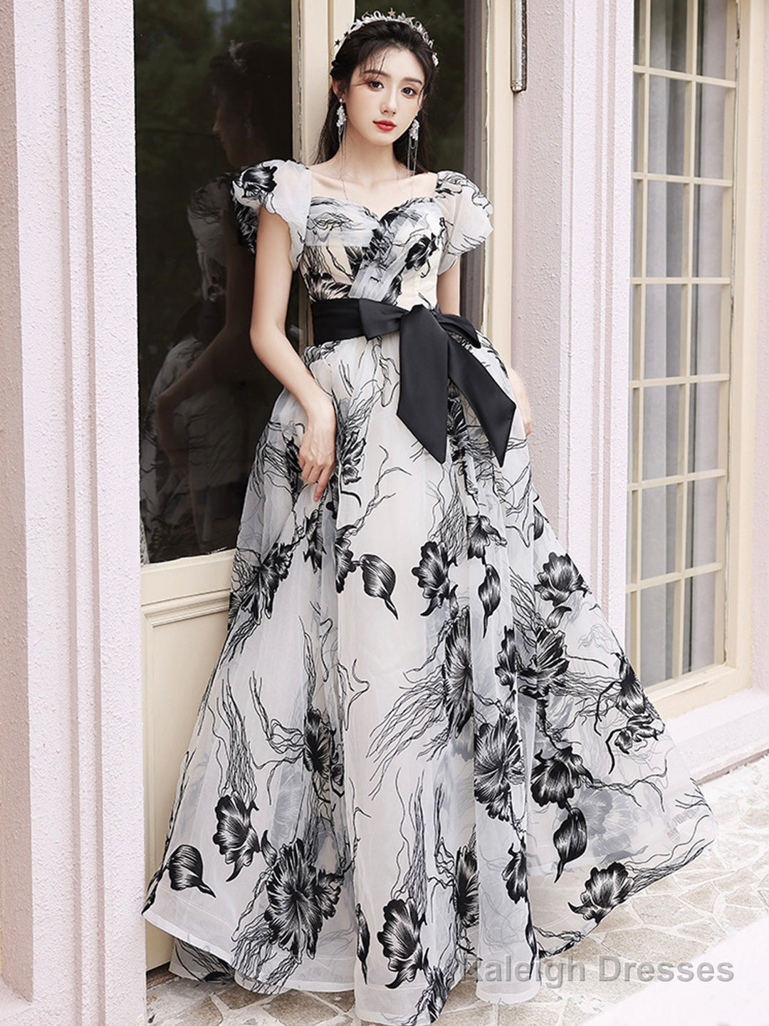 Beautiful Black Print A-Line Princess Dresses With Bow