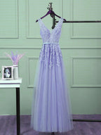 Beautiful Light Purple Tulle Long Prom Gowns A-Line V-Neckline Prom Dresses